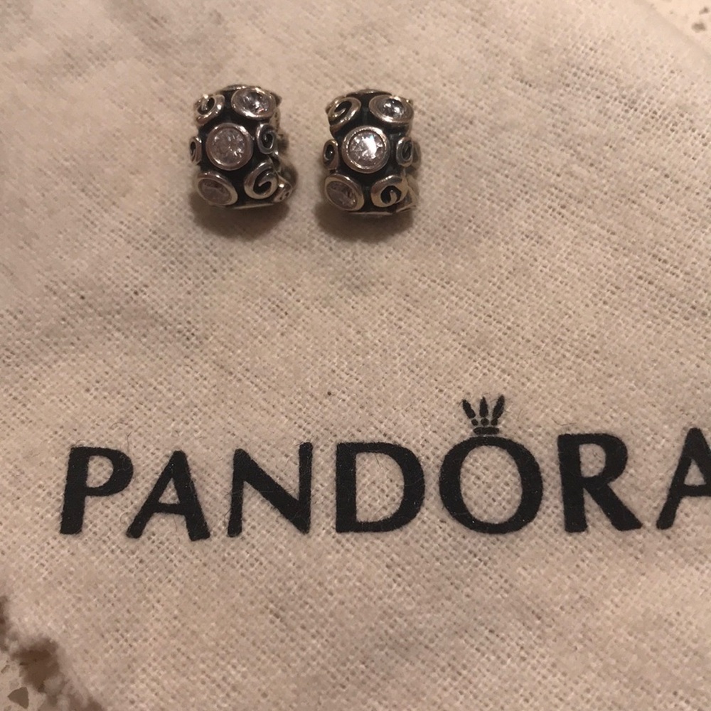 ✨Retired✨ Pandora CZ Cluster charms